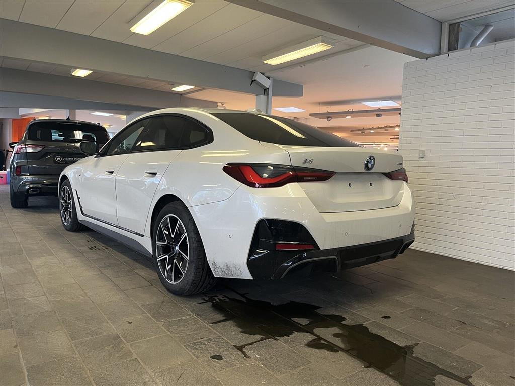 BMW i4 Charged M-Sport billede 2