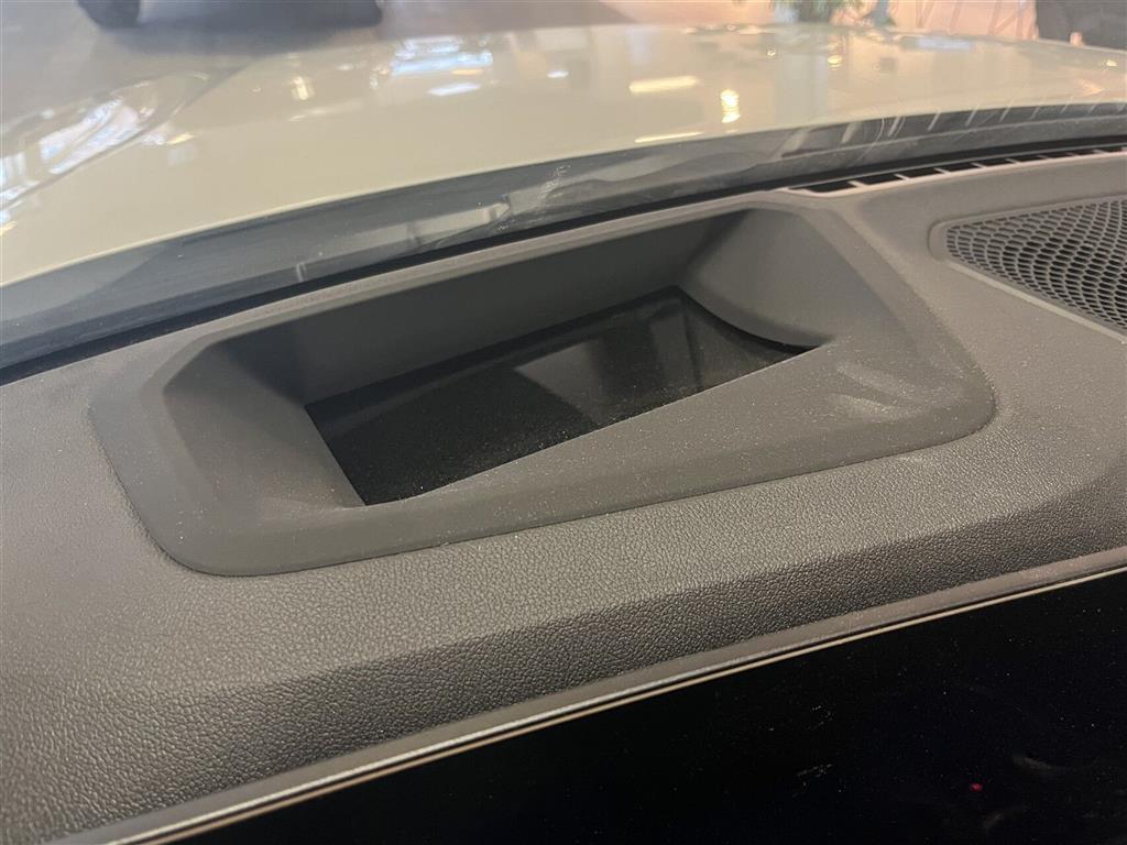 BMW i4 Charged M-Sport billede 13