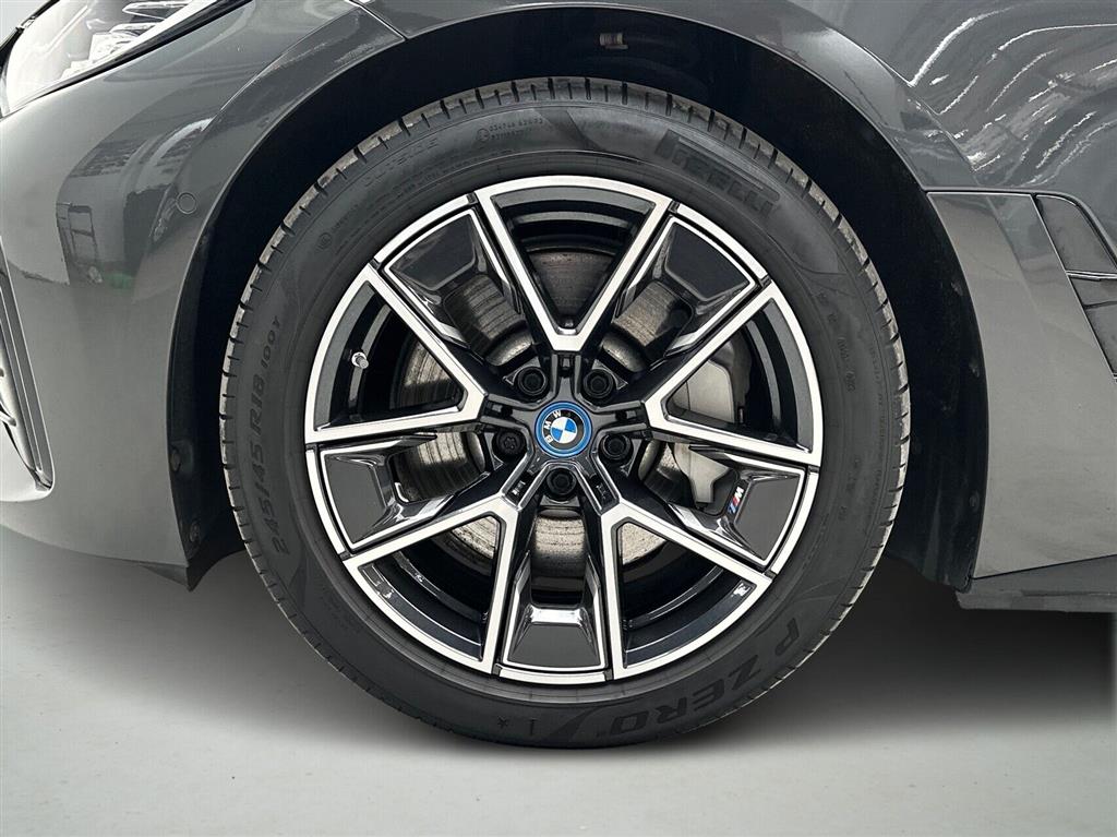 BMW i4 Charged Plus M-Sport billede 9
