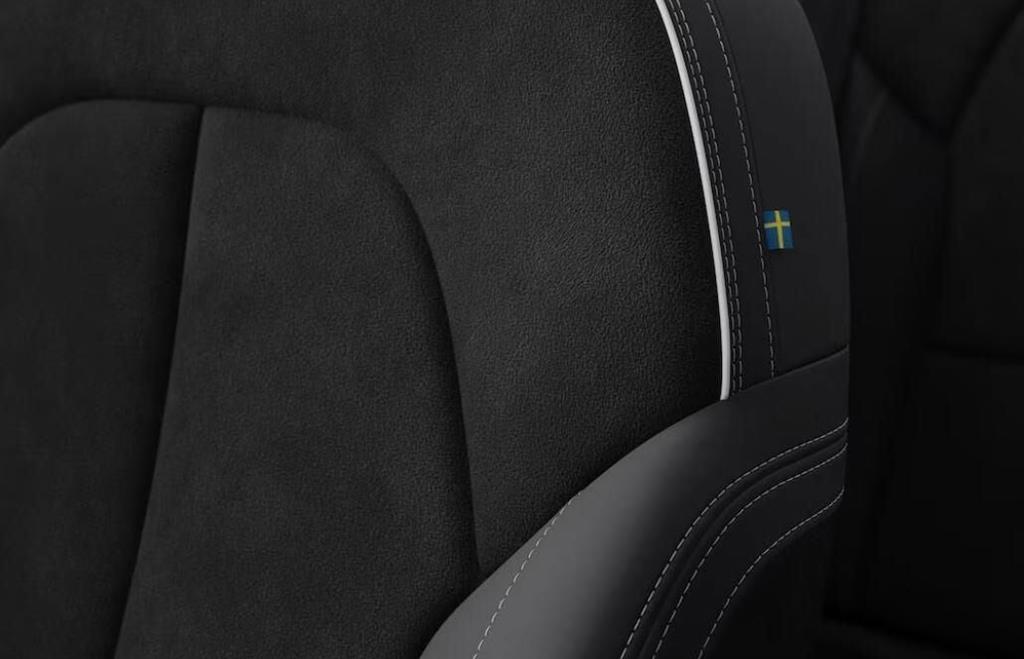 Volvo EC40 Black Edition Excess billede 9