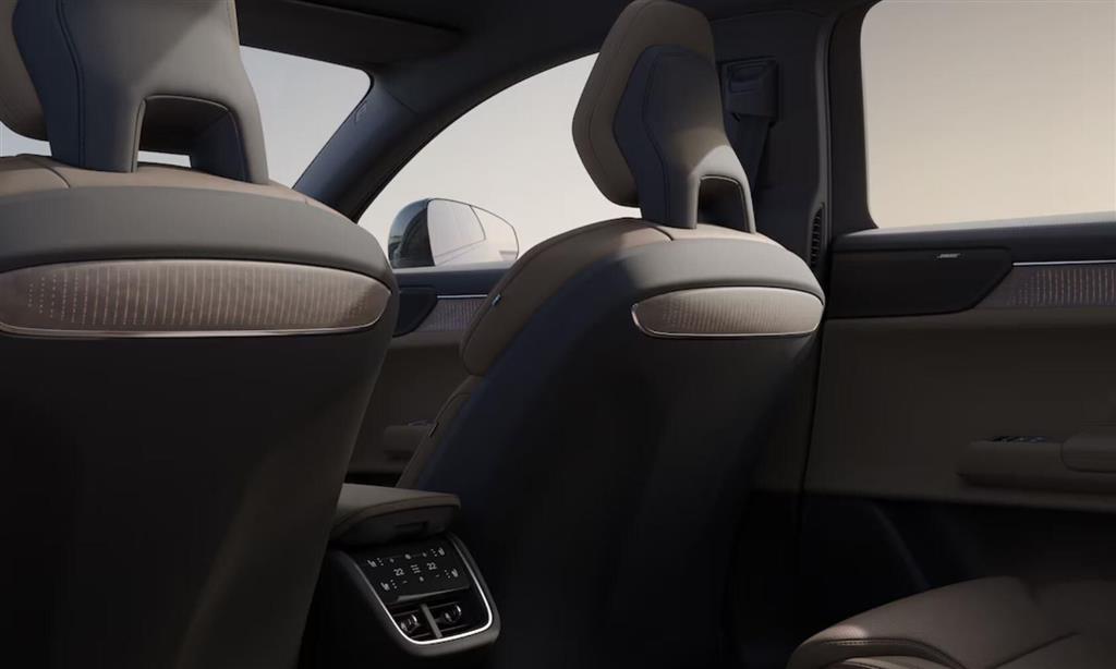 Volvo ES90 Ultra billede 8