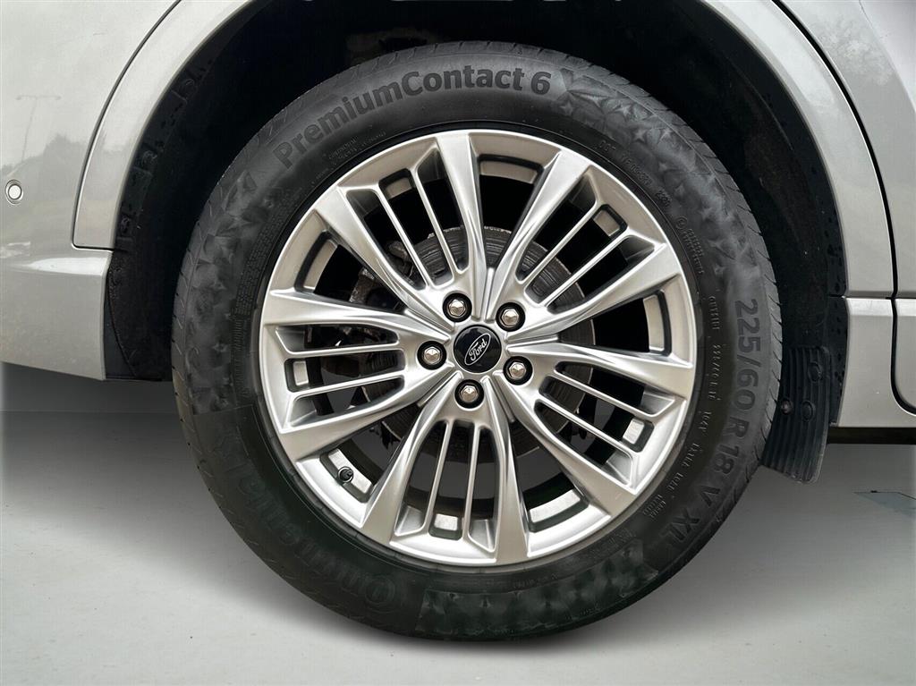 Ford Kuga Vignale billede 8