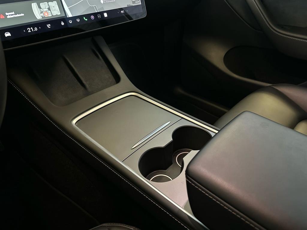 Tesla Model Y Long Range billede 11