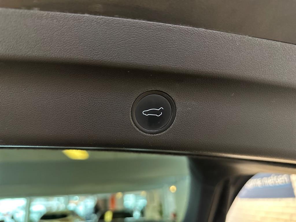 Tesla Model Y Long Range billede 19