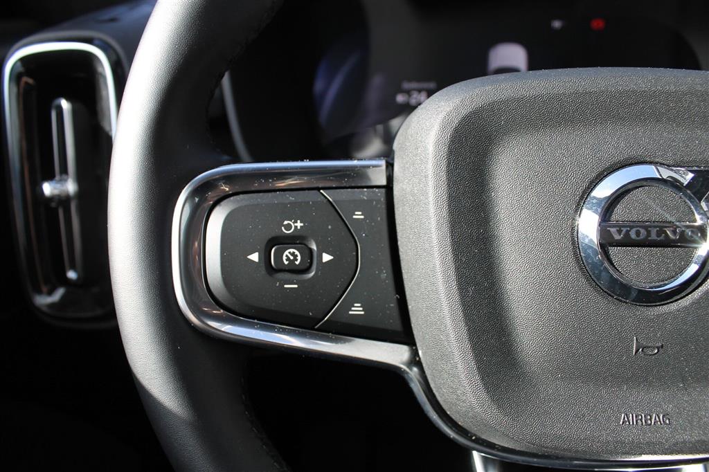 Volvo EC40 Black Edition Plus billede 9