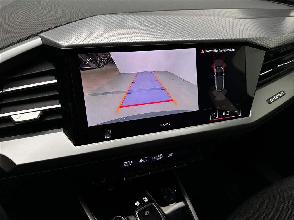 Audi Q4 S Line billede 17