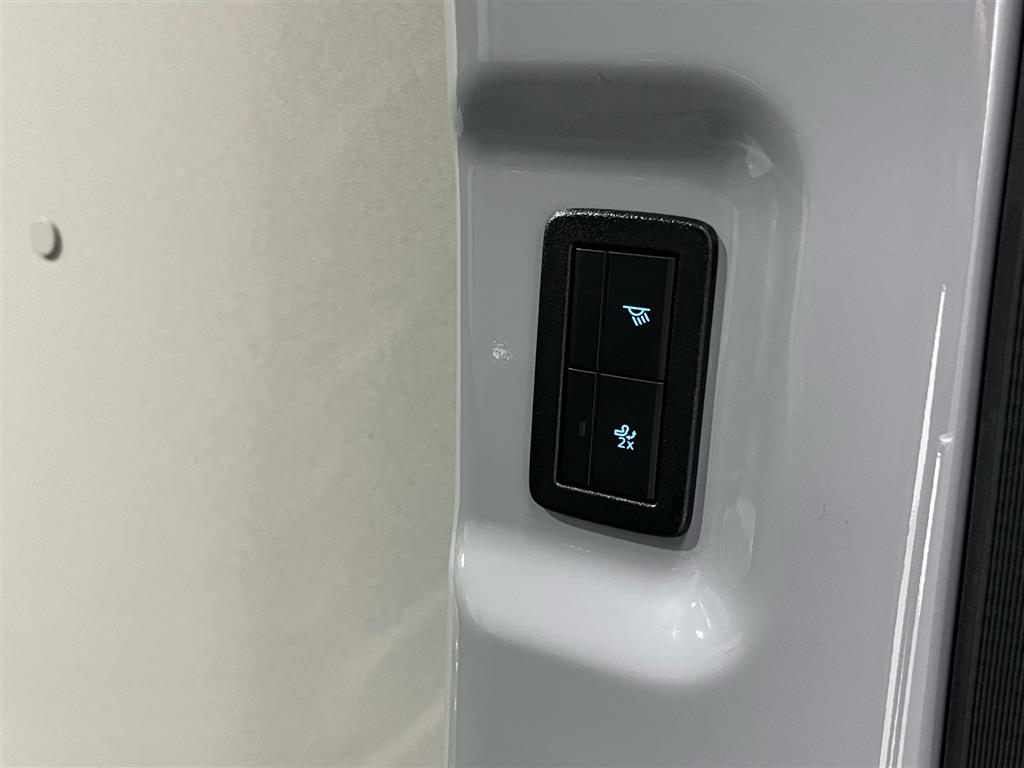 Ford E-Transit Custom Limited billede 17