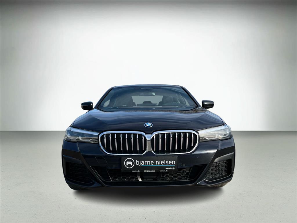 BMW 545e M-Sport billede 8