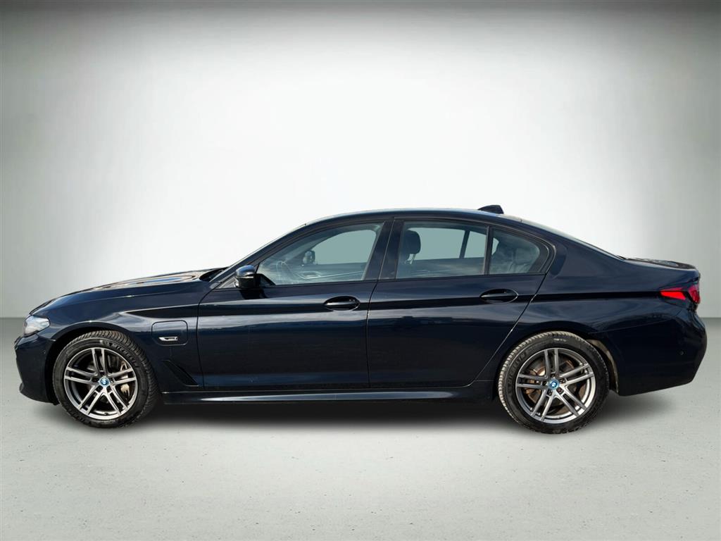 BMW 545e M-Sport billede 2