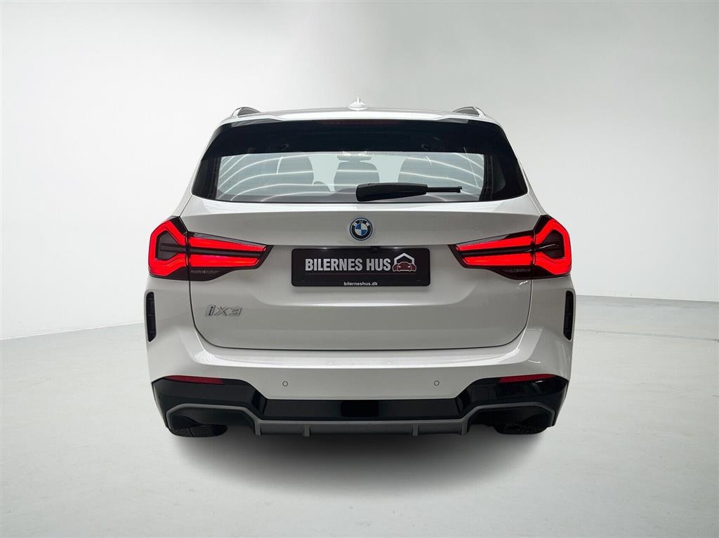 BMW iX3 M-Sport Charged billede 8