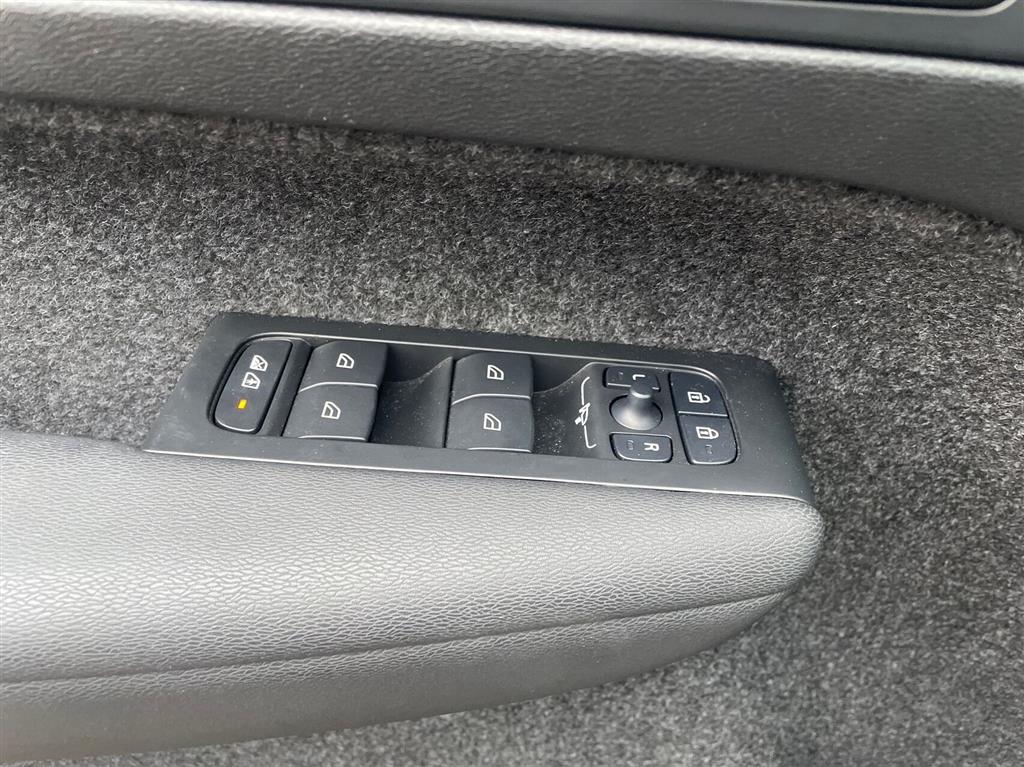 Volvo EX40 Black Edition billede 16