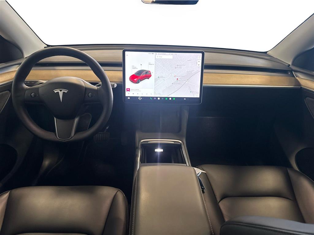Tesla Model Y Long Range billede 11