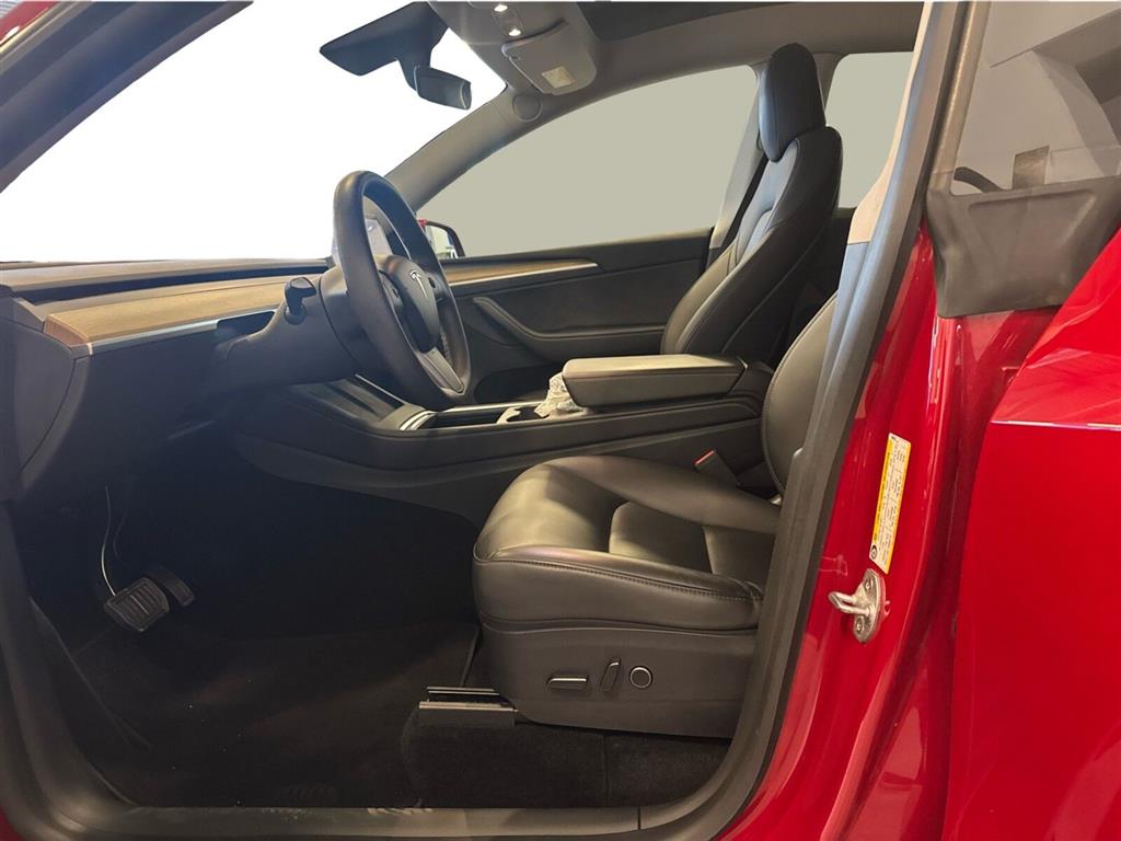 Tesla Model Y Long Range billede 12