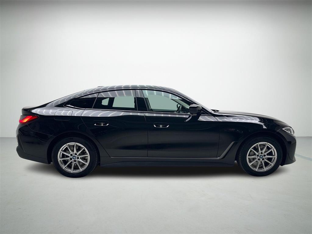 BMW i4 Charged billede 6