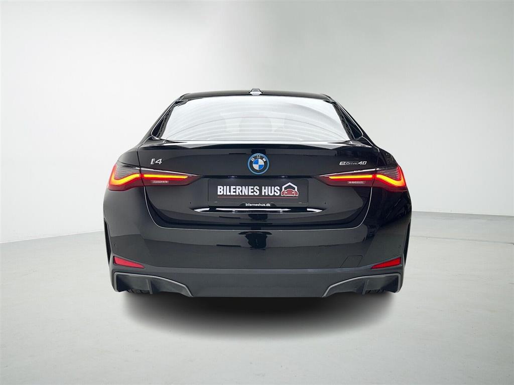 BMW i4 Charged billede 8