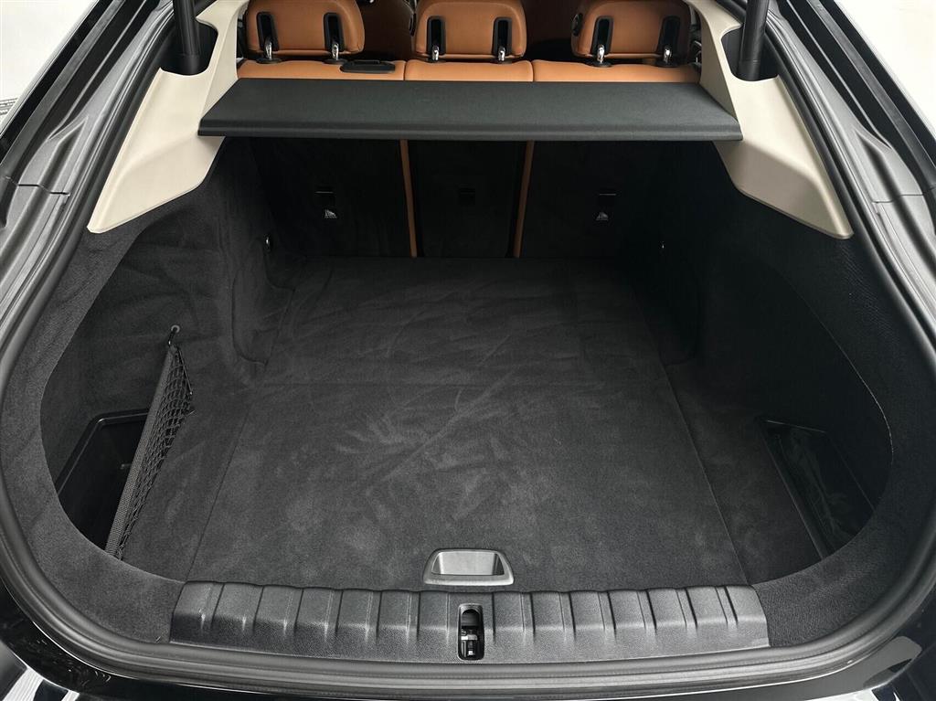 BMW i4 Charged billede 14