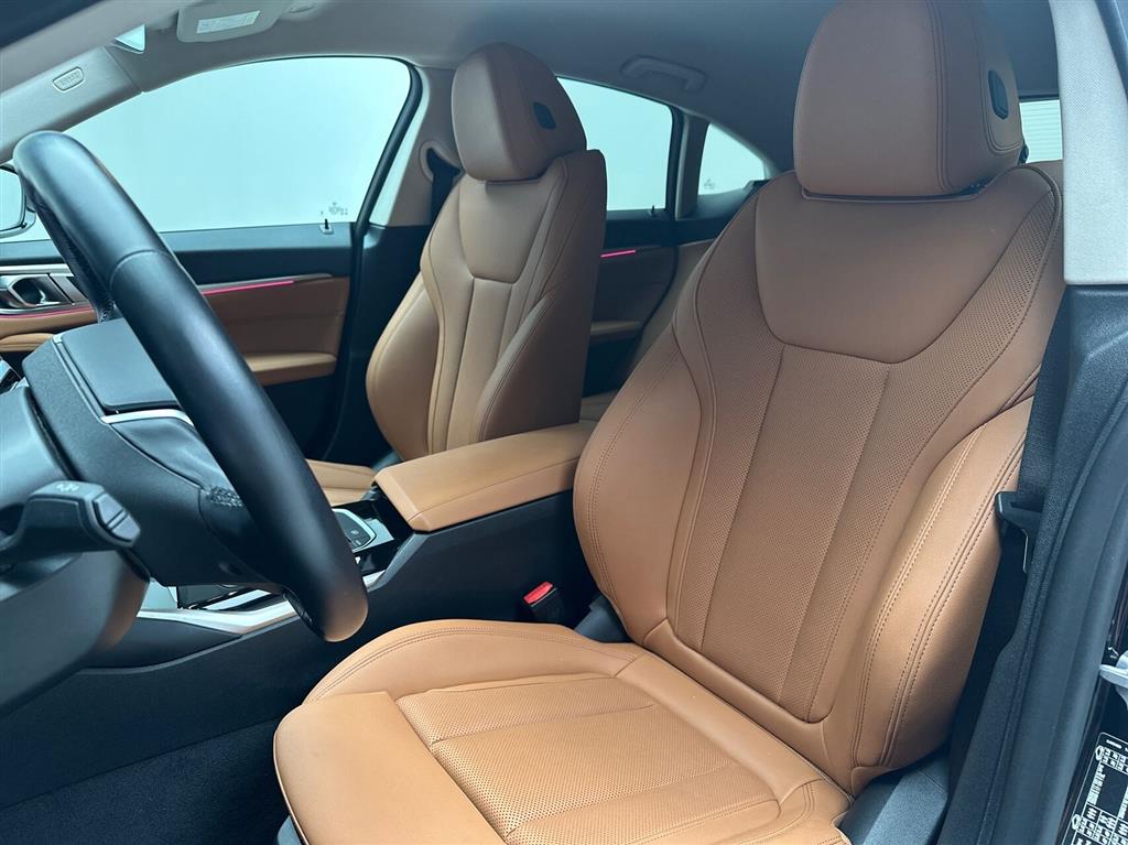 BMW i4 Charged billede 19