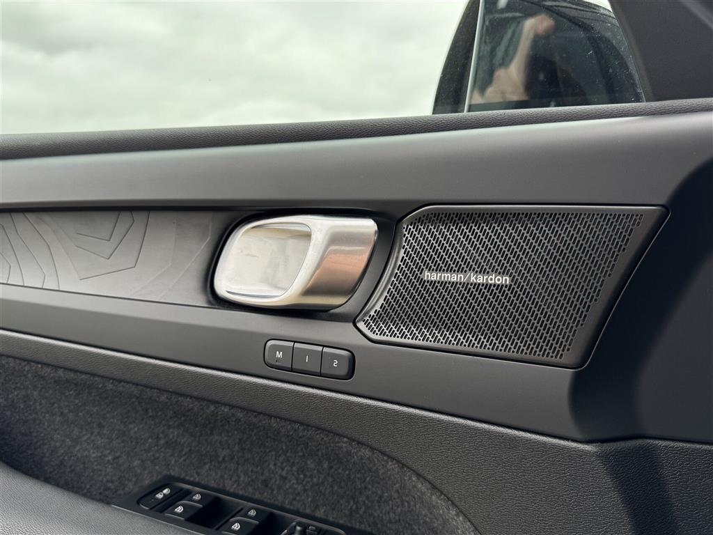 Volvo EX40 Black Edition billede 13