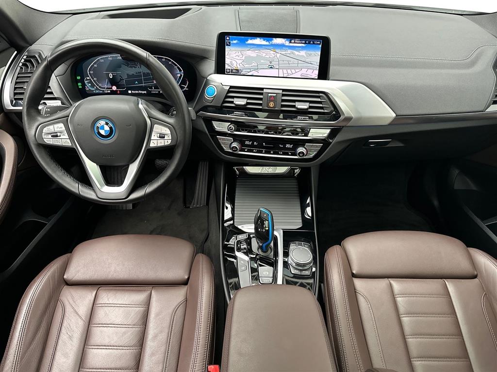 BMW iX3 Charged Plus billede 8