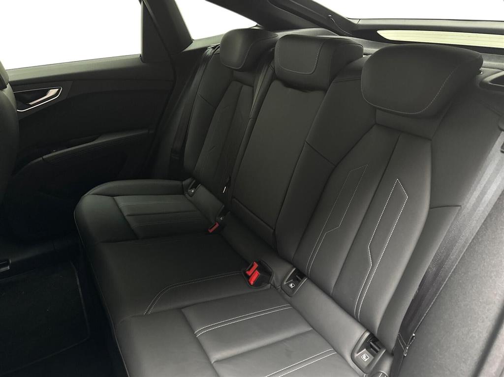 Audi Q4 S Line Edition billede 13