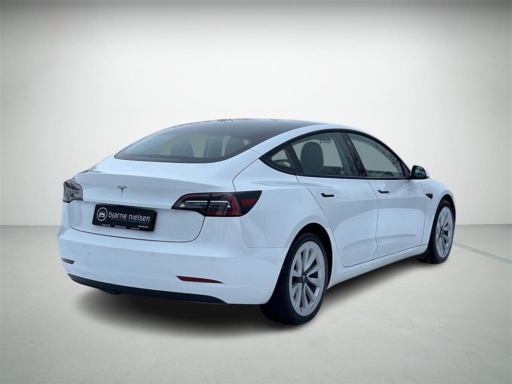 Tesla Model 3 Standard Range Plus billede 2