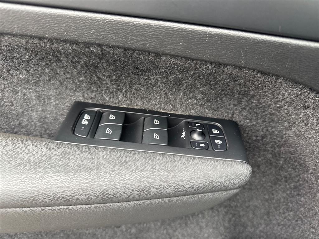 Volvo XC40 Plus billede 16