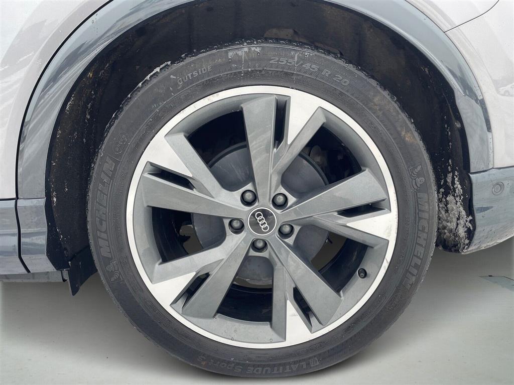 Audi Q4 S Line billede 8