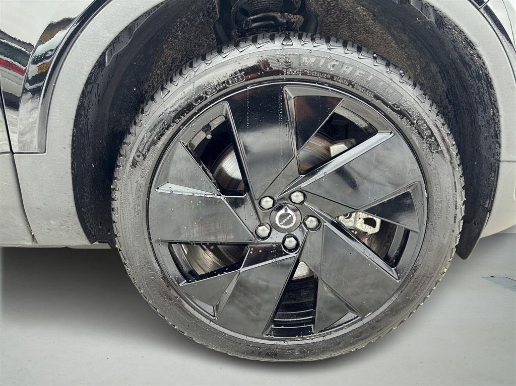 Volvo EX40 Black Edition billede 8