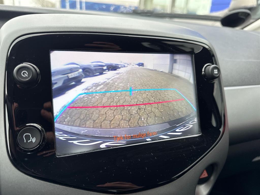 Toyota Aygo X-plore DAB+ billede 19