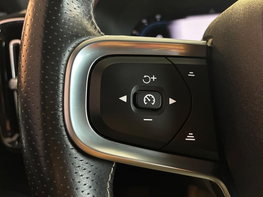 Volvo XC40 R-design billede 16