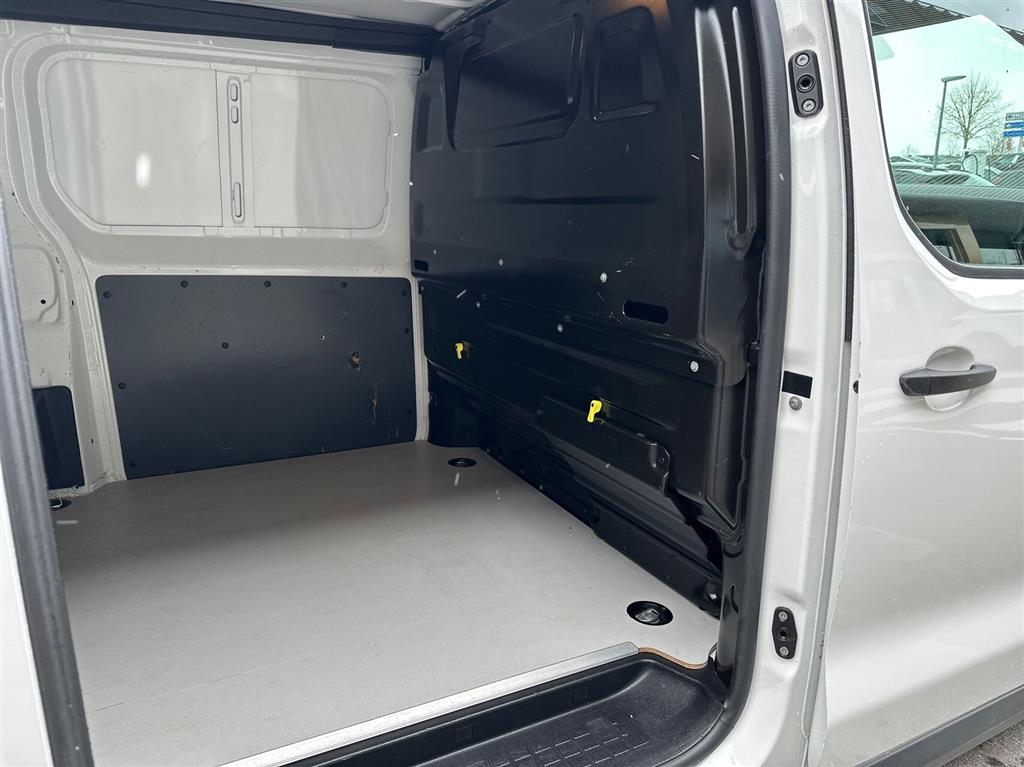 Peugeot e-Expert Plus billede 19