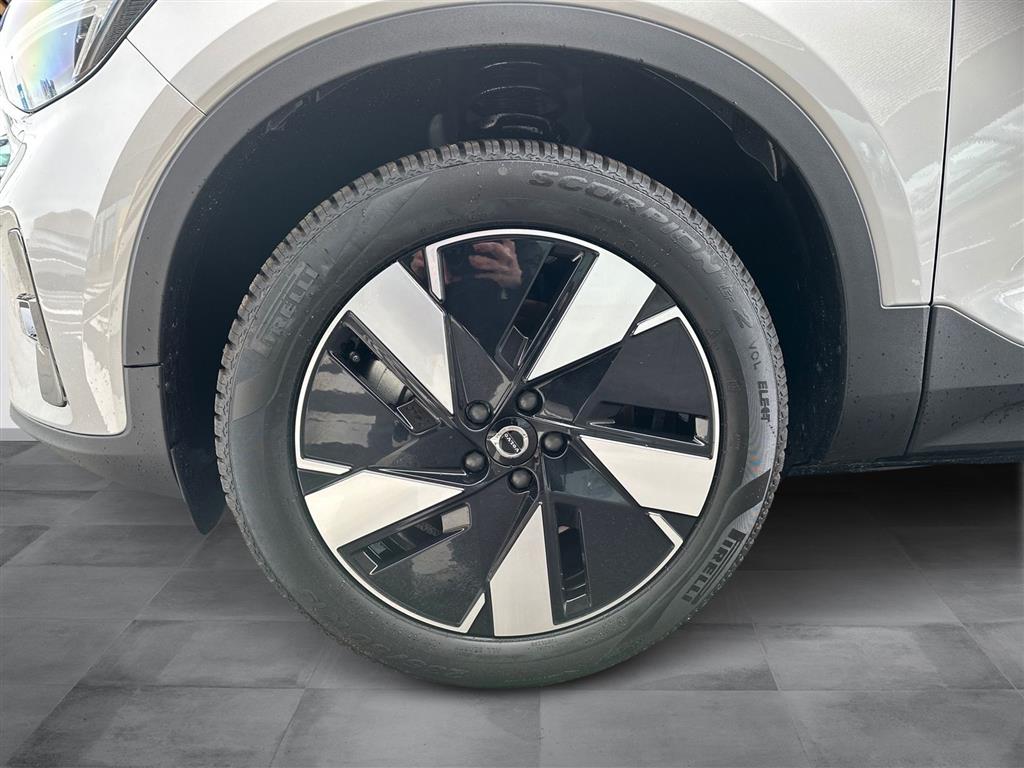 Volvo XC40 Plus billede 16