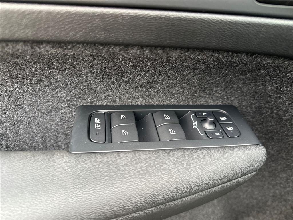 Volvo XC40 Plus billede 17