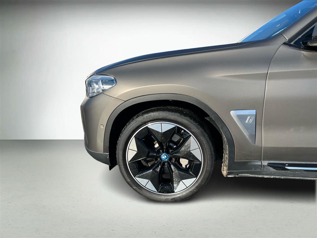 BMW iX3 Charged Plus billede 18