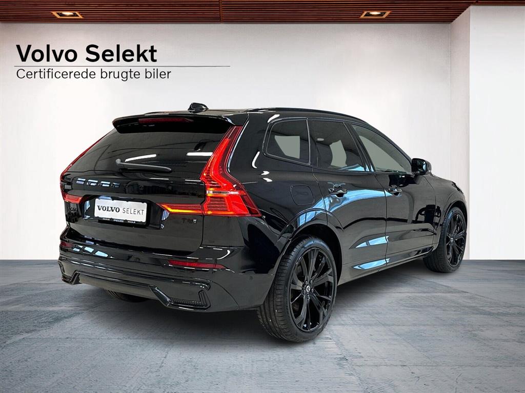Volvo XC60 Black Edition billede 2