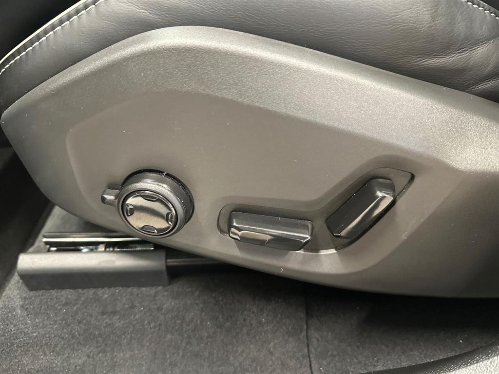 Volvo XC60 Black Edition billede 21