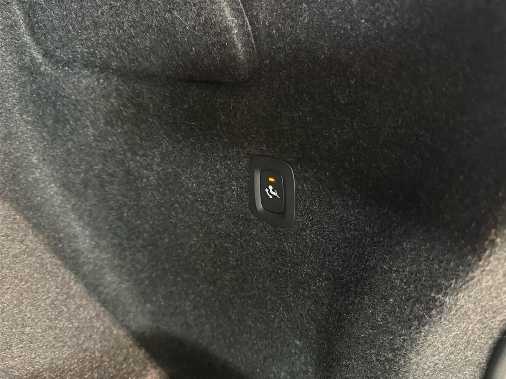 Volvo XC40 Plus billede 12