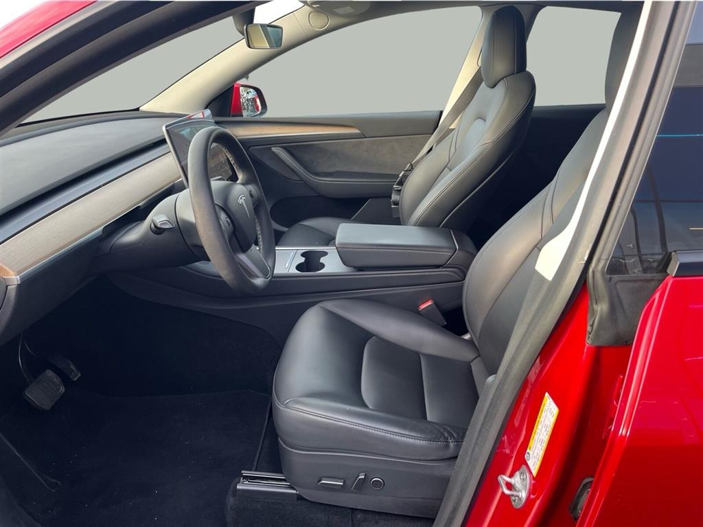 Tesla Model Y Long Range billede 8