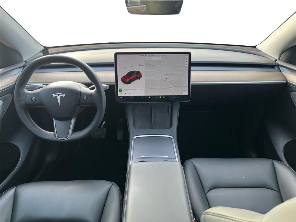 Tesla Model Y Long Range billede 9