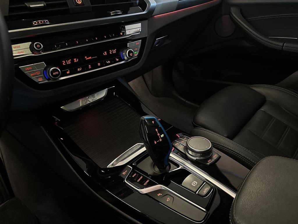 BMW iX3 Charged Plus billede 11