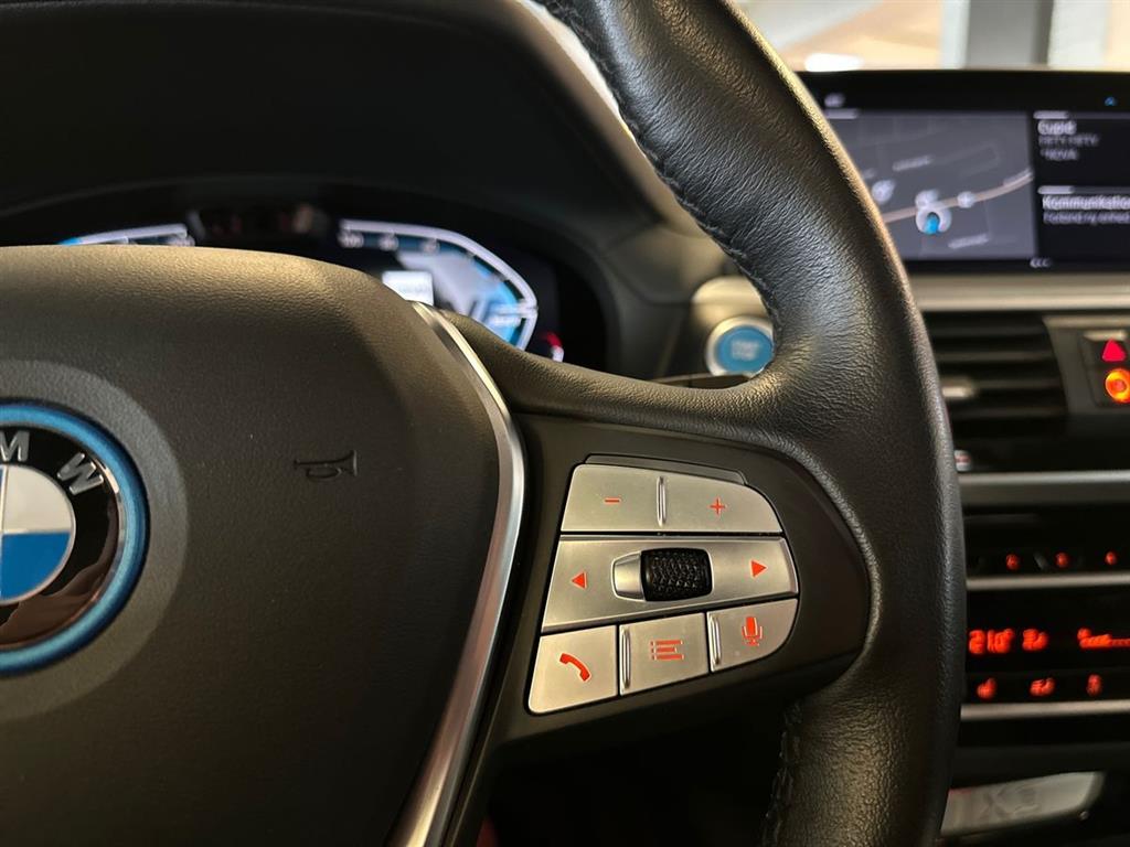 BMW iX3 Charged Plus billede 15