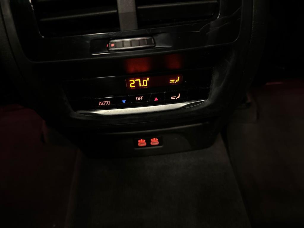 BMW iX3 Charged Plus billede 20