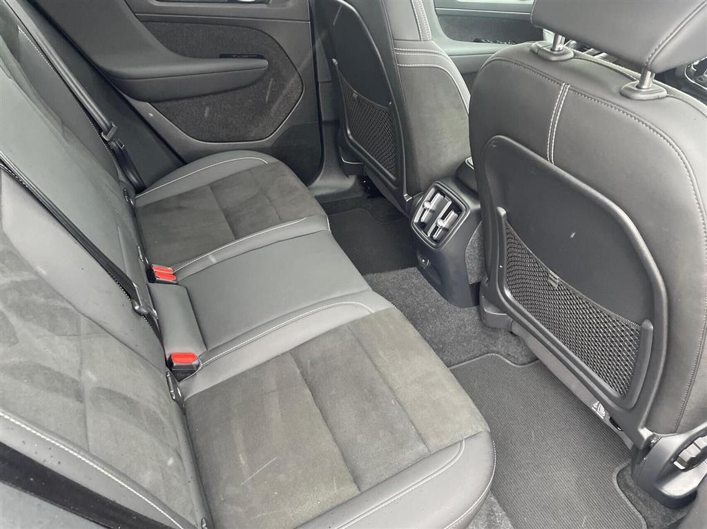 Volvo XC40 Plus billede 12