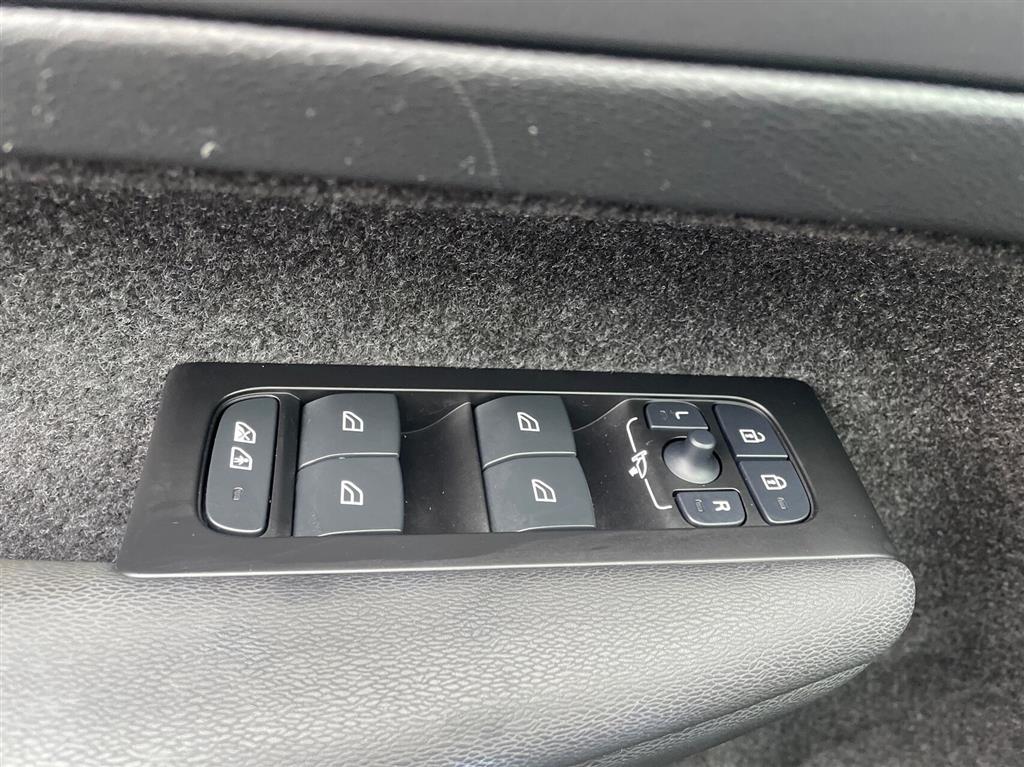 Volvo XC40 Plus billede 16