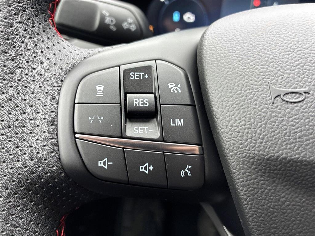 Ford Kuga ST-Line X billede 17