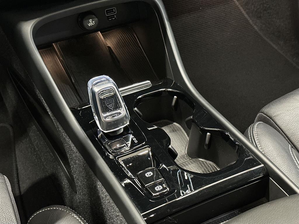 Volvo XC40 Plus billede 15