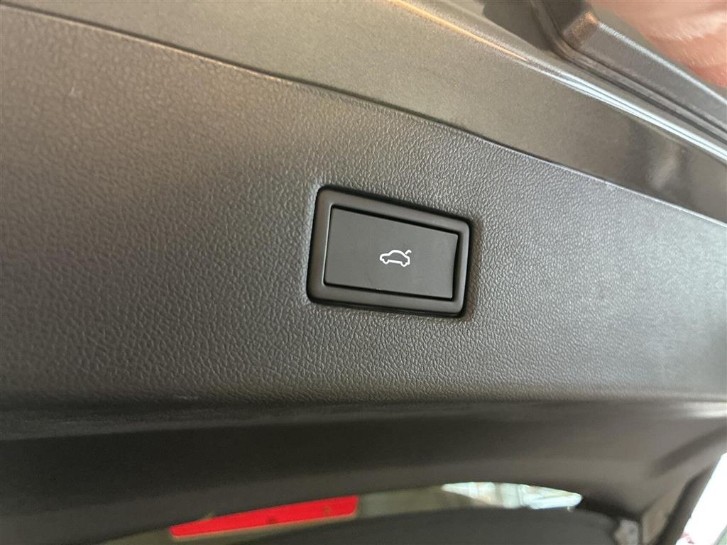 Ford Explorer UR Premium billede 6