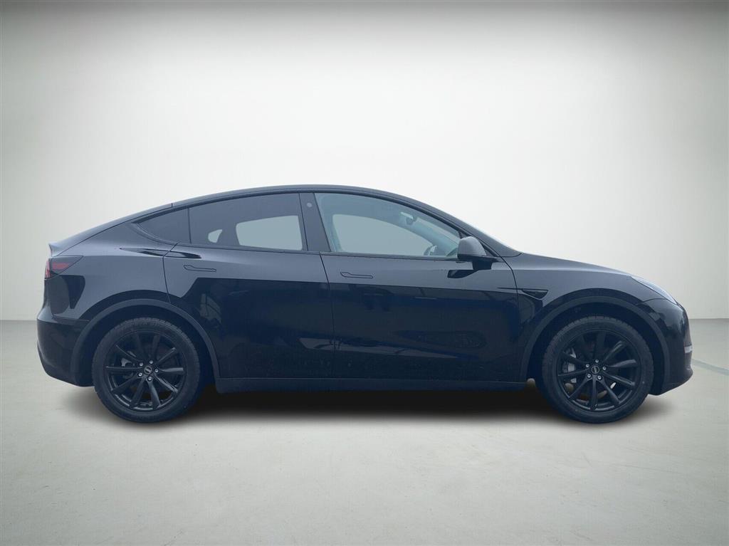 Tesla Model Y Standard Range billede 5
