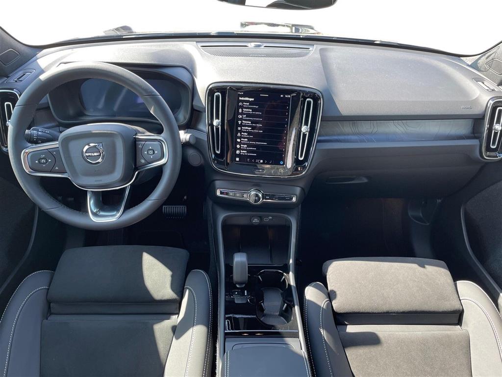 Volvo EC40 Black Edition billede 5