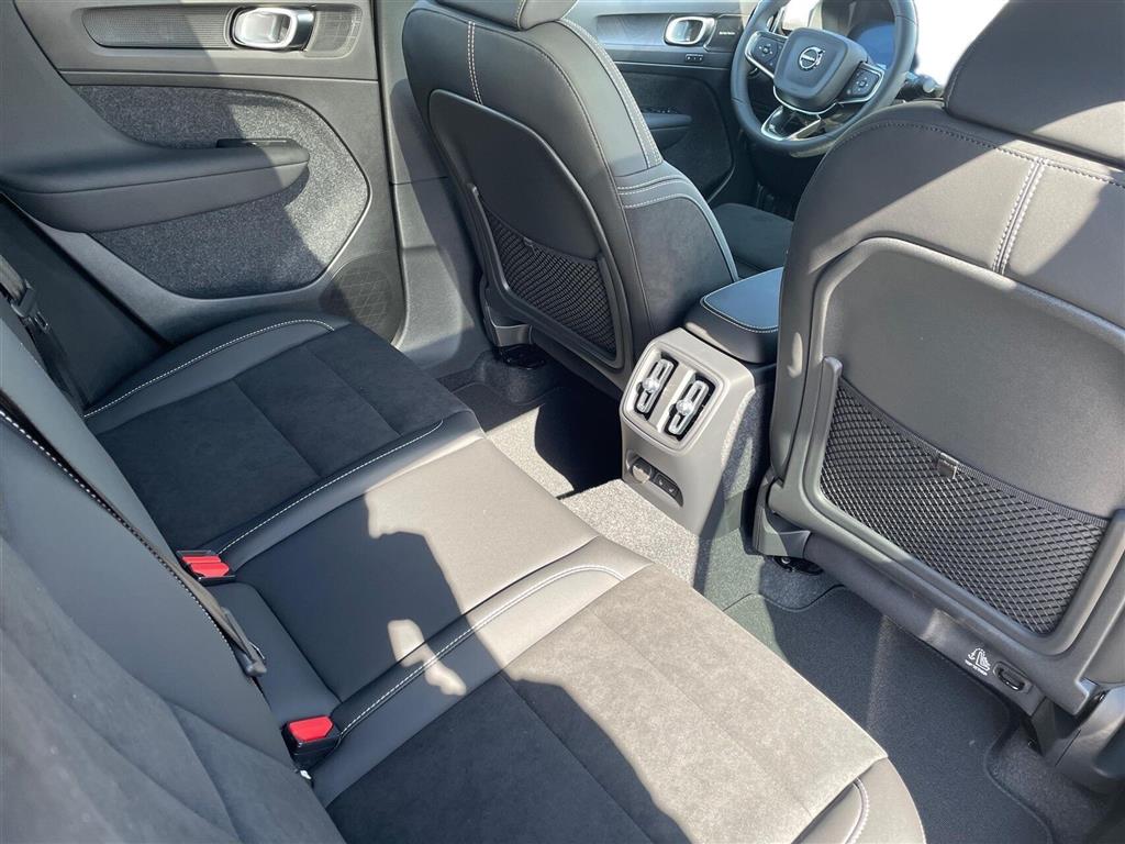 Volvo EC40 Black Edition billede 13